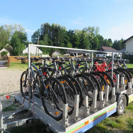 בית הארחה Mill House And *