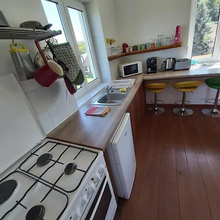 Mill House And בית הארחה *