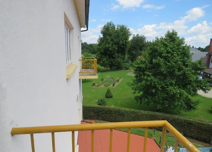 Mill House And بيت ضيافة