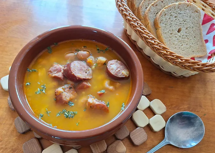 بيت ضيافة Mill House And ليوتومير